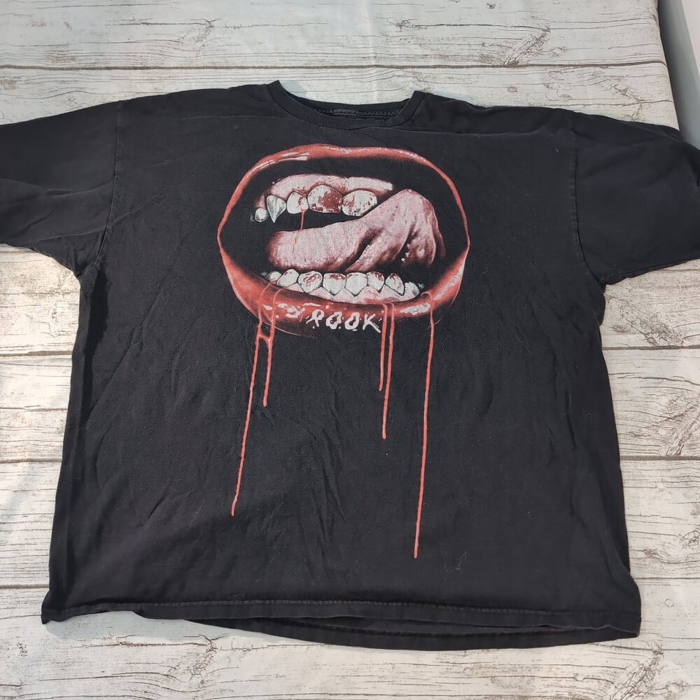 Rook Graphic T-Shirt Black Mouth Teeth Print Streetwear – Unisex XL